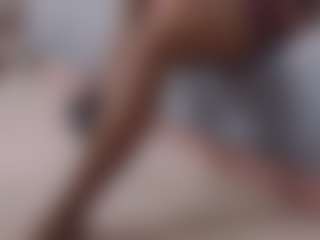 Live cam show with SellaShinee - Pantyhose on Soda Cam