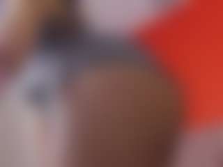 Live cam show with SellaShinee - Highheels on madthumbs