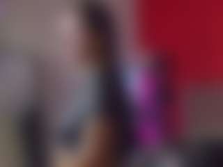 Show de cam en vivo con SellaShinee - Highheels en Camsoda