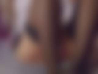 Live cam show with SellaShinee - Highheels on Hubzter Live
