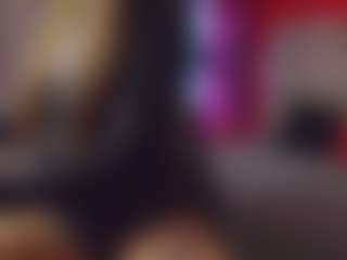 Live-Cam-Show mit SellaShinee - Stocking auf Camsoda