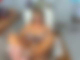 KarenHotMilf's Live Sex Cam Show