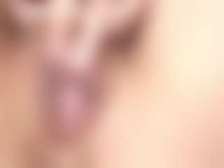 Live cam show with minene-mikami - Living Room on AdultVida.com