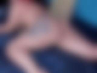 Live cam show with Angela-Coffee - Dildo on MyBangCams