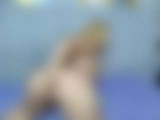 white_doll's Live Sex Cam Show
