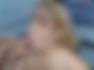 white_doll's Live Sex Cam Show