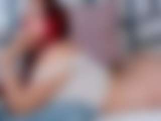 Spettacolo in cam dal vivo con Hanny - Student su Camsoda