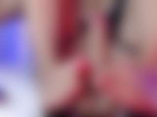Live cam show with Sara Martin - Belly on live18s.com
