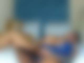 MELONS2001's Live Sex Cam Show