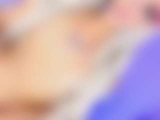 Live cam show with ThaliaGirl - Smoking on StripNow