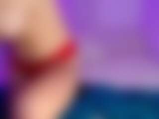 adrie-saenz's Live Sex Cam Show