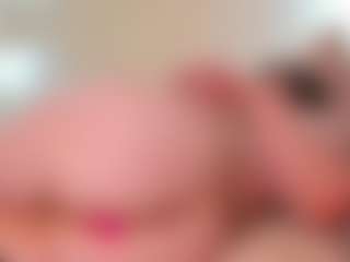 Live cam show with Ruth - Cute on Camsoda