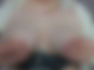 Live cam show with Ruth - Fuck on Free Soda