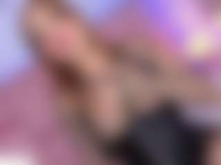 Live cam show with Sofi-hdz - Latina on Camsoda | colombia