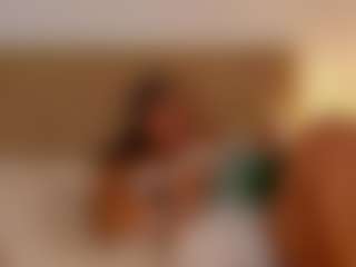 Live cam show with zoe-danae - Body Massage on madthumbs