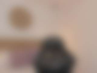 Live cam show with zoe-danae - Body Massage on livesuperchat.net