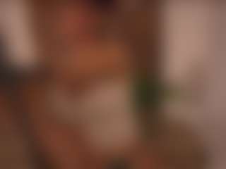 YourCarolinaaa's Live Sex Cam Show