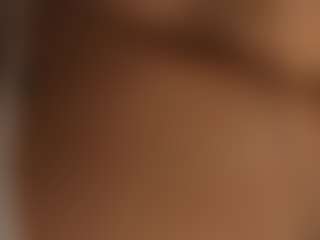 YourCarolinaaa's Live Sex Cam Show