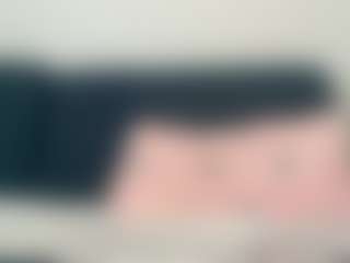Live cam show with SashaaLovee - Living Room on Camsoda