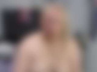Live cam show with emperatrizmessy - Nasty on StripNow