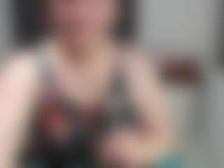 Live cam show with emperatrizmessy - Green Eyes on Soda Cam