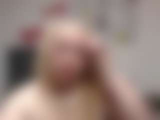 Live cam show with emperatrizmessy - Green Eyes Mature on Camsoda