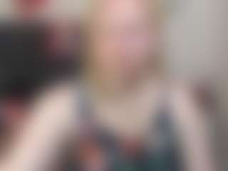 Live cam show with emperatrizmessy - Hairy Pussy on Soda Cam