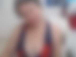 Live cam show with JENNIFER - Living Room on sexylive.show