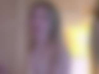 Live cam show with Serena - Camel Toe on SquirtSoMuch
