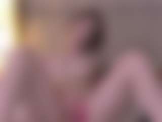 Live cam show with Serena - Fingering on Camsoda