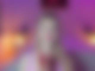 EmiEvans's Live Sex Cam Show