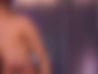 Live cam show with AnuricBriny - Public BBW on SxyPornLive