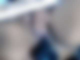 Live cam show with Francihot4 - Gagging on fuklive.com
