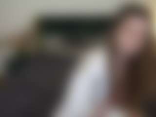 MagicPeachs's Live Sex Cam Show
