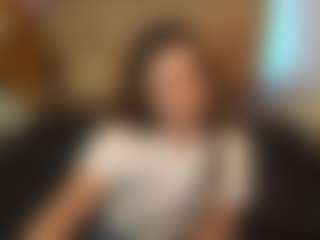 MagicPeachs's Live Sex Cam Show