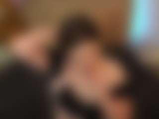 MagicPeachs's Live Sex Cam Show