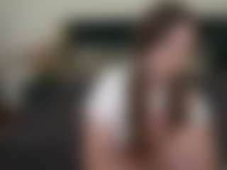 MagicPeachs's Live Sex Cam Show