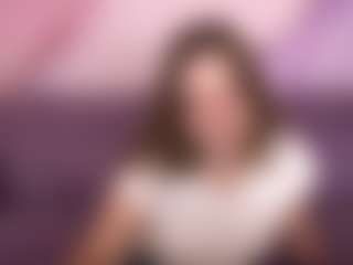 Live cam show with MagicPeachs - Fingers on SpankPalCams