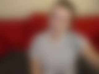 Live cam show with MagicPeachs - Handjob on Camsoda