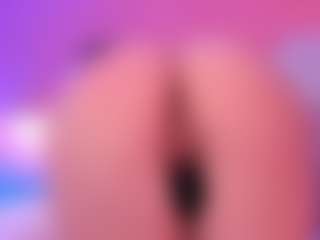 Live cam show with emilly-william - Thong on livesuperchat.net