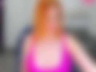 Live cam show with EmilyMidlton - Thong on slutload