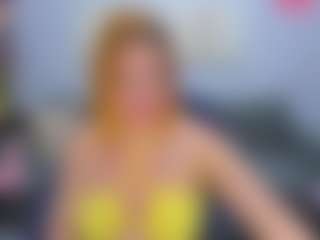 Live cam show with EmilyMidlton - Thong on Streamer API