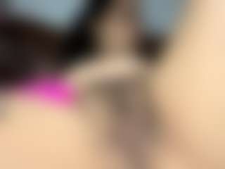 Live cam show with Dalila-3squirt - Athletic on Big Tits