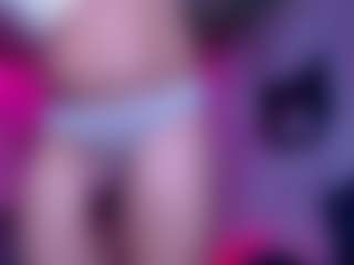 Live cam show with NIKKY - Flat Chested on AdultVida.com