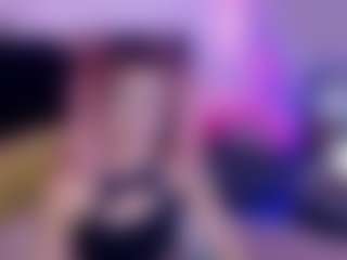 Show en direct avec NIKKY - Smoking sur Camsoda