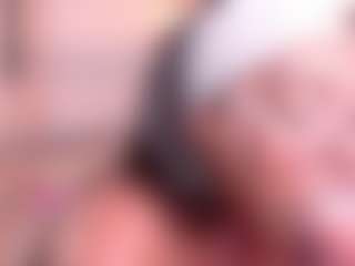 Live cam show with esmeralda-bigbotty - Ride on Adult Interactions