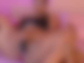 Live-camshow met esmeralda-bigbotty - Deepthroat op Camsoda