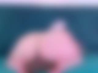 Live cam show with AgathaLynx - Riding on fuklive.com