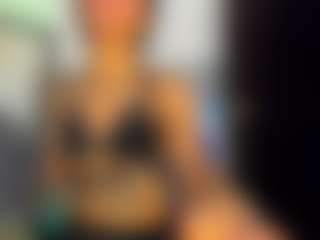 Live cam show with MarleyLuna - Shower on Camsoda