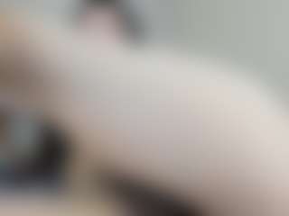 Live cam show with Star - Dress on Milfs Live